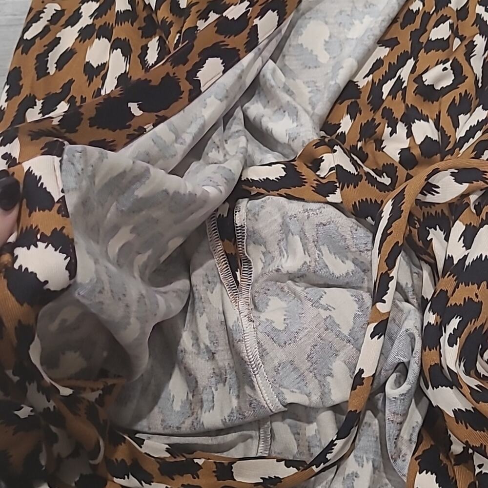 Diane Von Furstenberg Jeanne Silk Leopard Jersey Wrap Dress - Picture 8 of 16